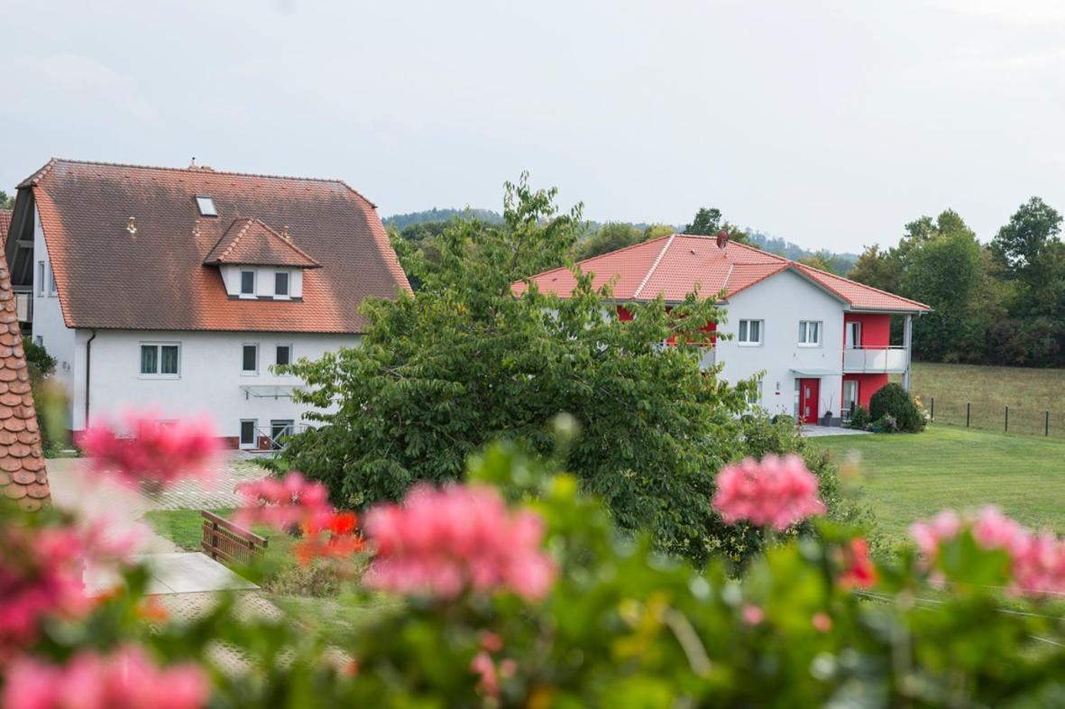 Hofmann'S Apartements & Ferienwohnungen Oberdachstetten Exterior photo
